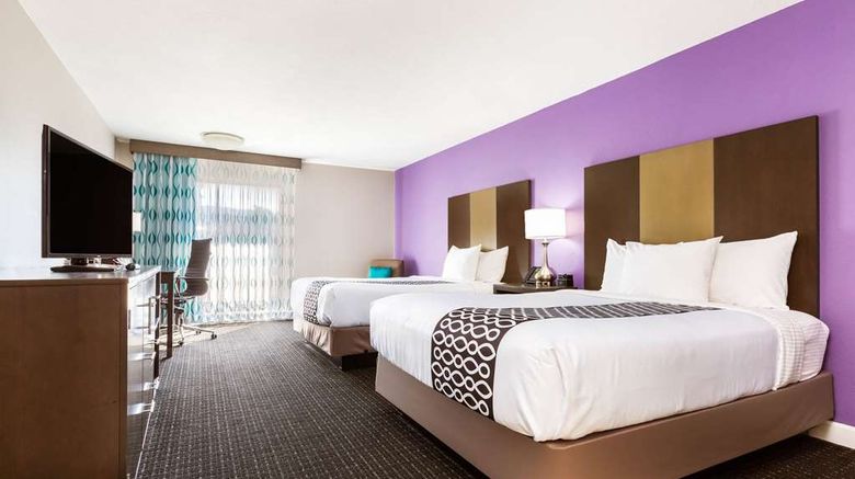 <b>La Quinta Inn & Suites Pomona Room</b>. Images powered by <a href="https://iceportal.shijigroup.com/" title="IcePortal" target="_blank">IcePortal</a>.