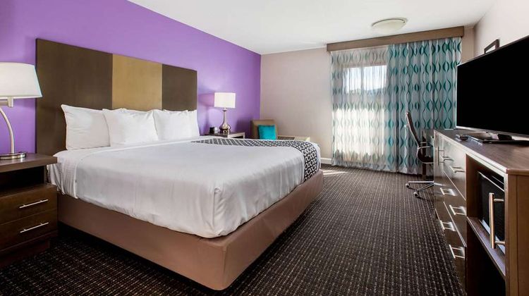 La Quinta Inn & Suites Pomona Room
