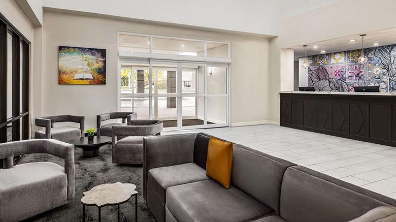<b>La Quinta Inn & Suites Mt. Laurel Lobby</b>. Images powered by <a href="https://iceportal.shijigroup.com/" title="IcePortal" target="_blank">IcePortal</a>.