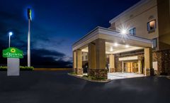 La Quinta Inn & Suites Pontoon Beach