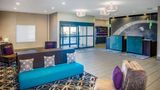 <b>La Quinta Inn & Suites Pontoon Beach Lobby</b>. Images powered by <a href="https://iceportal.shijigroup.com/" title="IcePortal" target="_blank">IcePortal</a>.
