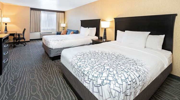 La Quinta Inn & Suites Logan Suite