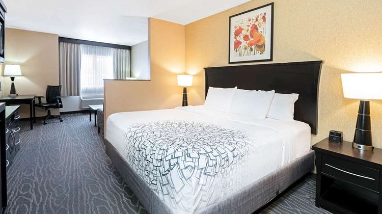 La Quinta Inn & Suites Logan Suite