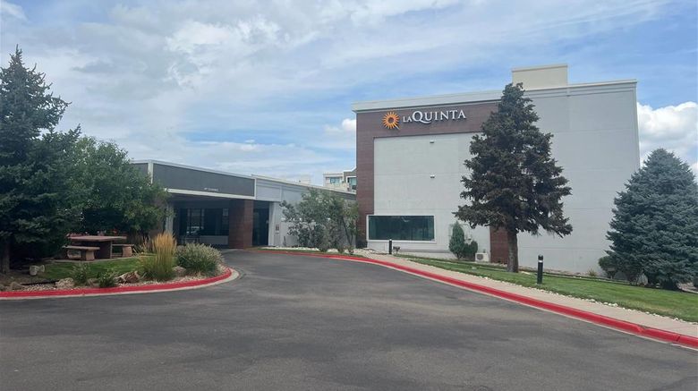 La Quinta Inn  and  Suites Englewood Tech Ct Exterior. Images powered by <a href="https://iceportal.shijigroup.com" target="_blank" rel="noopener">Ice Portal</a>.