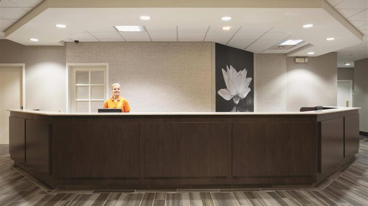 La Quinta Inn & Suites Englewood Tech Ct Lobby