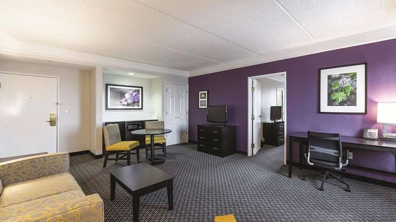 <b>La Quinta Inn/Stes San Antonio Downtown Suite</b>. Images powered by <a href="https://iceportal.shijigroup.com/" title="IcePortal" target="_blank">IcePortal</a>.