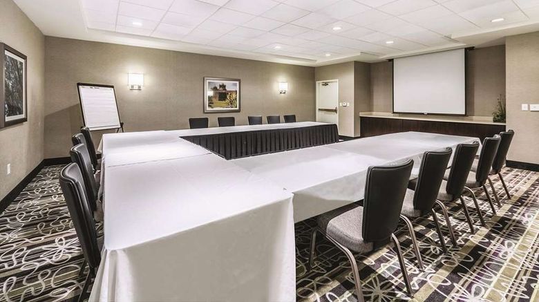 <b>La Quinta Inn/Stes San Antonio Downtown Meeting</b>. Images powered by <a href="https://iceportal.shijigroup.com/" title="IcePortal" target="_blank">IcePortal</a>.