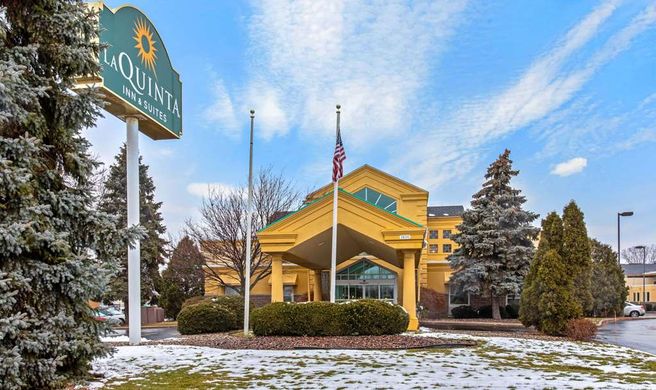 La Quinta Inn & Suites Appleton Exterior