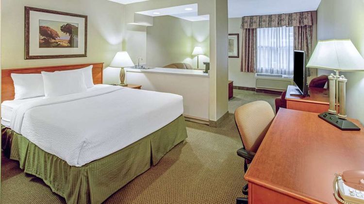 La Quinta Inn & Suites Appleton Room