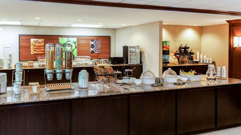 <b>La Quinta Inn & Stes Milwaukee Glendale Restaurant</b>. Images powered by <a href="https://iceportal.shijigroup.com/" title="IcePortal" target="_blank">IcePortal</a>.