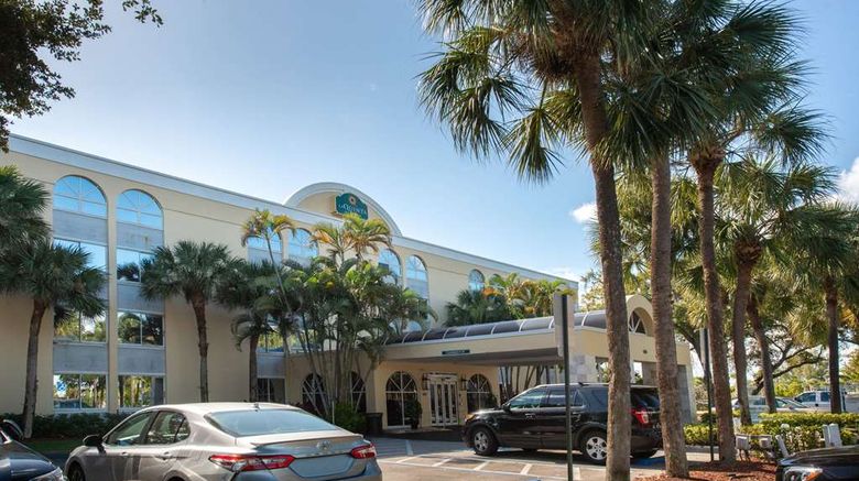 <b>La Quinta Inn Deerfield Beach Exterior</b>. Images powered by <a href="https://iceportal.shijigroup.com/" title="IcePortal" target="_blank">IcePortal</a>.