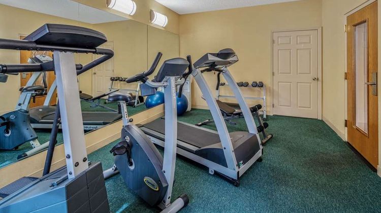 La Quinta Inn & Suites Naples Downtown Health