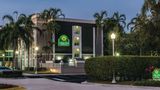 La Quinta Inn Plantation Exterior