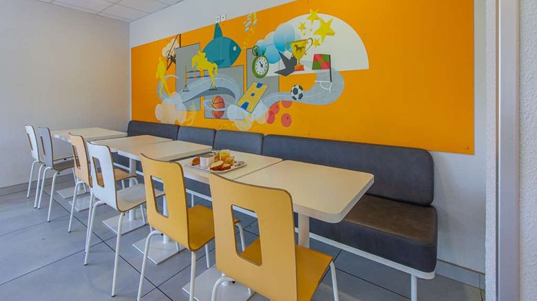 <b>Premiere Classe Chartres Sud-Barjouville Restaurant</b>. Images powered by <a href="https://iceportal.shijigroup.com/" title="IcePortal" target="_blank">IcePortal</a>.