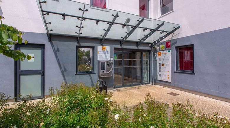 <b>Premiere Classe Chartres Sud-Barjouville Exterior</b>. Images powered by <a href="https://iceportal.shijigroup.com/" title="IcePortal" target="_blank">IcePortal</a>.