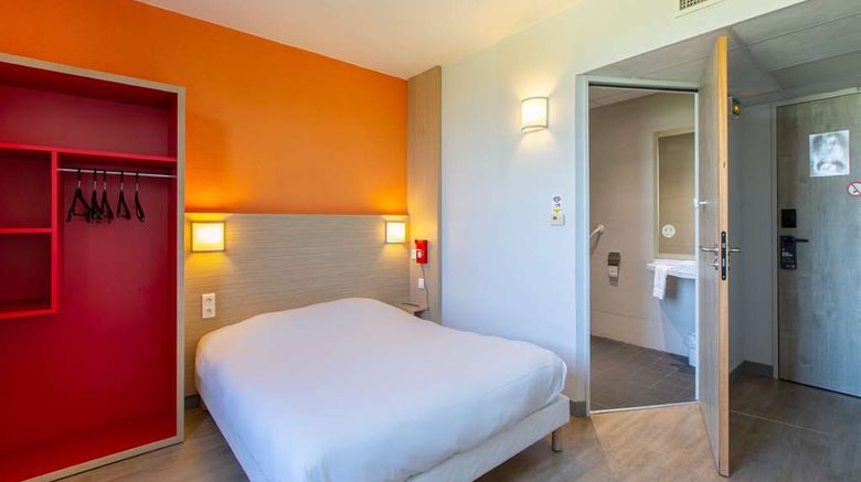 <b>Premiere Classe Chartres Sud-Barjouville Room</b>. Images powered by <a href="https://iceportal.shijigroup.com/" title="IcePortal" target="_blank">IcePortal</a>.