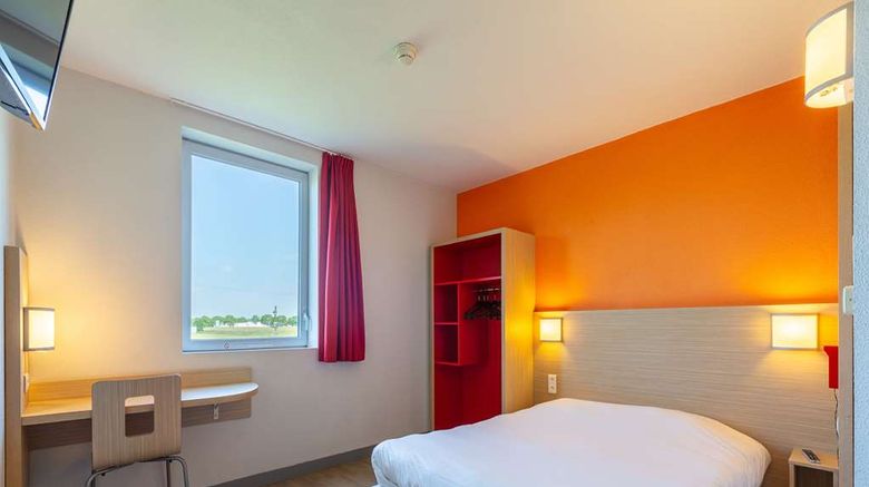 <b>Premiere Classe Chartres Sud-Barjouville Room</b>. Images powered by <a href="https://iceportal.shijigroup.com/" title="IcePortal" target="_blank">IcePortal</a>.