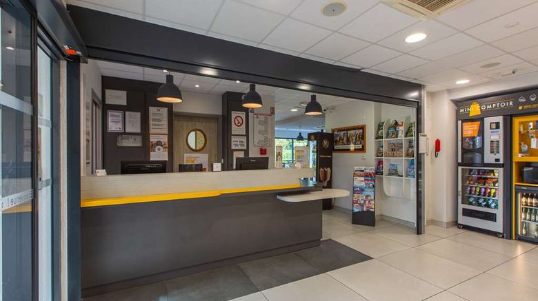 <b>Premiere Classe Chartres Sud-Barjouville Lobby</b>. Images powered by <a href="https://iceportal.shijigroup.com/" title="IcePortal" target="_blank">IcePortal</a>.