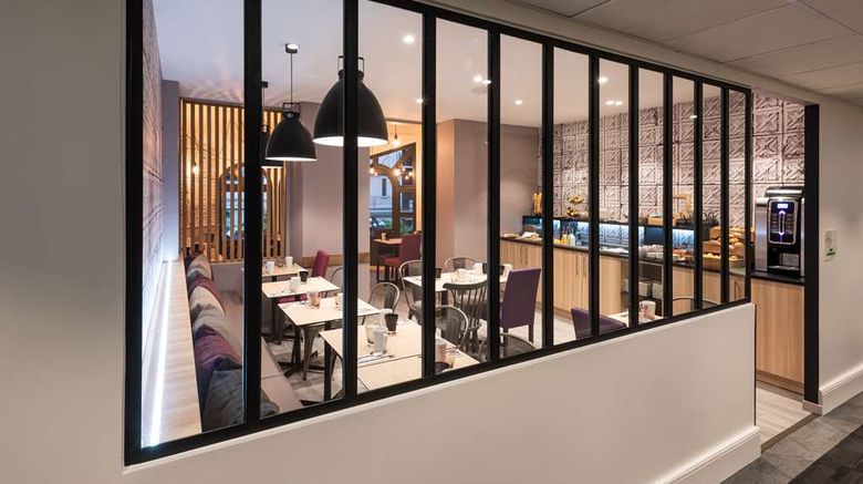 <b>Campanile Annecy Centre Gare Restaurant</b>. Images powered by <a href="https://iceportal.shijigroup.com/" title="IcePortal" target="_blank">IcePortal</a>.