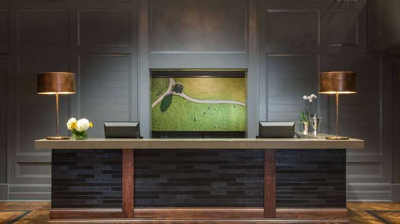 <b>Campbell House Lexington, Curio Coll Lobby</b>. Images powered by <a href="https://iceportal.shijigroup.com/" title="IcePortal" target="_blank">IcePortal</a>.