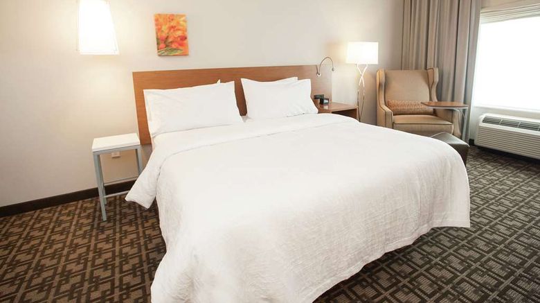 <b>Hilton Garden Inn San Antonio-Live Oak Room</b>. Images powered by <a href="https://iceportal.shijigroup.com/" title="IcePortal" target="_blank">IcePortal</a>.