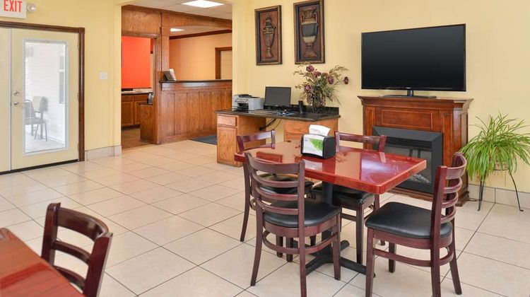 Americas Best Value Inn Winnsboro Lobby