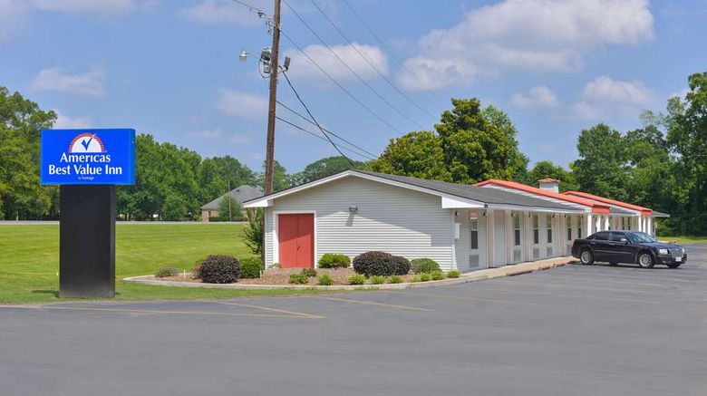 <b>Americas Best Value Inn Winnsboro Exterior</b>. Images powered by <a href="https://iceportal.shijigroup.com/" title="IcePortal" target="_blank">IcePortal</a>.