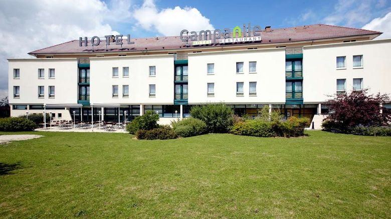 <b>Campanile MLV Bussy St Georges Exterior</b>. Images powered by <a href="https://iceportal.shijigroup.com/" title="IcePortal" target="_blank">IcePortal</a>.