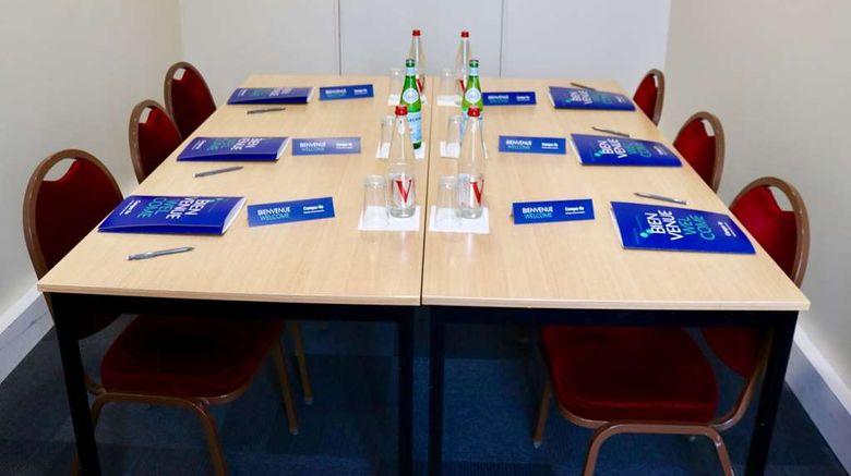 <b>Campanile MLV Bussy St Georges Meeting</b>. Images powered by <a href="https://iceportal.shijigroup.com/" title="IcePortal" target="_blank">IcePortal</a>.
