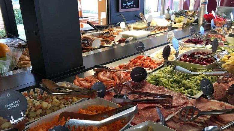 <b>Campanile Hotel Amiens-Glisy Restaurant</b>. Images powered by <a href="https://iceportal.shijigroup.com/" title="IcePortal" target="_blank">IcePortal</a>.