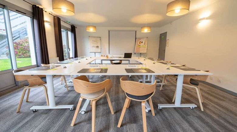 <b>Campanile Lorient Lanester Meeting</b>. Images powered by <a href="https://iceportal.shijigroup.com/" title="IcePortal" target="_blank">IcePortal</a>.