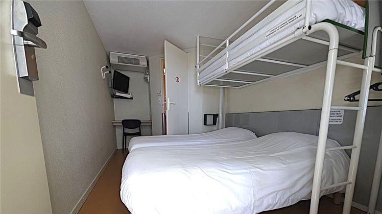 <b>Premiere Classe Brive-La-Gaillarde Ouest Room</b>. Images powered by <a href="https://iceportal.shijigroup.com/" title="IcePortal" target="_blank">IcePortal</a>.