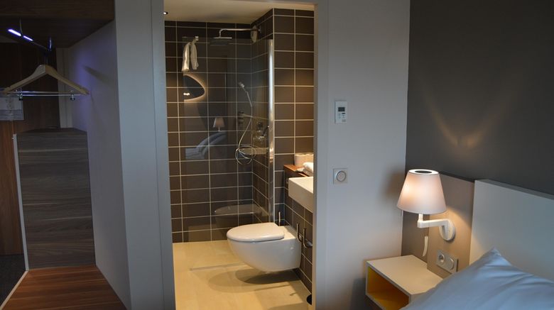 <b>Kyriad Prestige-Zenith-Palais de Sports Room</b>. Images powered by <a href="https://iceportal.shijigroup.com/" title="IcePortal" target="_blank">IcePortal</a>.