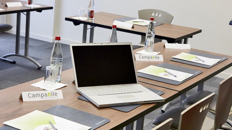 <b>Campanile Annemasse Centre Gare Meeting</b>. Images powered by <a href="https://iceportal.shijigroup.com/" title="IcePortal" target="_blank">IcePortal</a>.