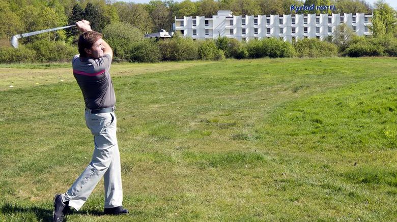 <b>Kyriad Montchanin-Le Creusot Golf</b>. Images powered by <a href="https://iceportal.shijigroup.com/" title="IcePortal" target="_blank">IcePortal</a>.