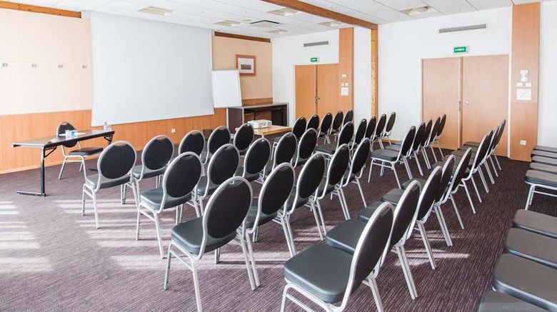 <b>Kyriad Montchanin-Le Creusot Meeting</b>. Images powered by <a href="https://iceportal.shijigroup.com/" title="IcePortal" target="_blank">IcePortal</a>.