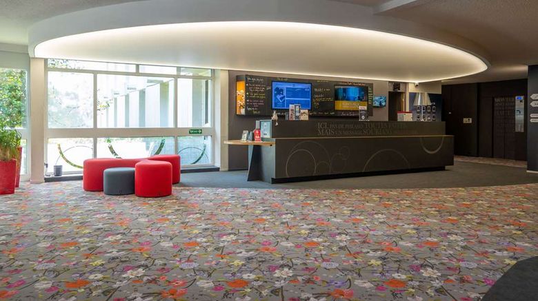 <b>Kyriad Montchanin-Le Creusot Lobby</b>. Images powered by <a href="https://iceportal.shijigroup.com/" title="IcePortal" target="_blank">IcePortal</a>.
