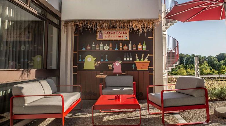 <b>Kyriad Montchanin-Le Creusot Restaurant</b>. Images powered by <a href="https://iceportal.shijigroup.com/" title="IcePortal" target="_blank">IcePortal</a>.