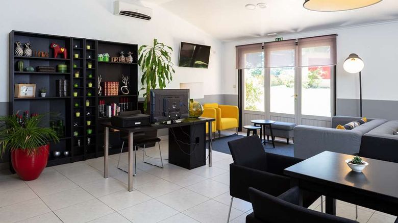 <b>Campanile Setubal Restaurant</b>. Images powered by <a href="https://iceportal.shijigroup.com/" title="IcePortal" target="_blank">IcePortal</a>.