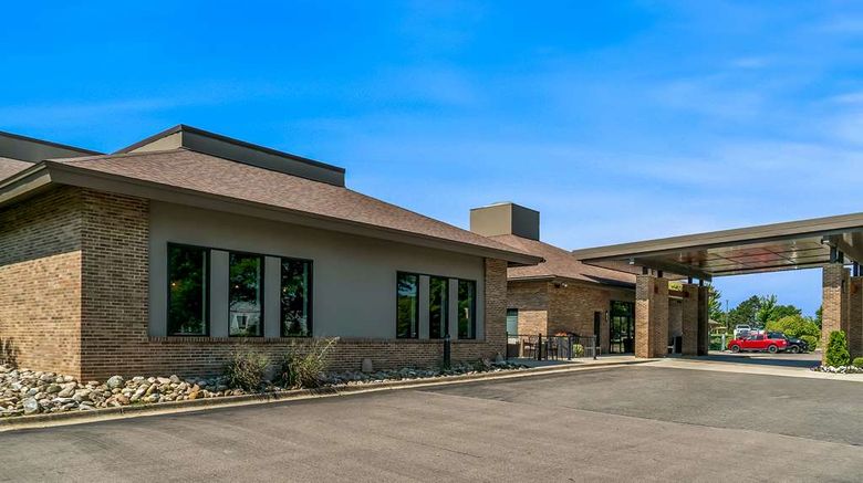 <b>Best Western Okemos/E Lansing Hotel Stes Exterior</b>. Images powered by <a href="https://iceportal.shijigroup.com/" title="IcePortal" target="_blank">IcePortal</a>.