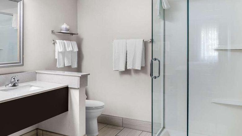 <b>Best Western Okemos/E Lansing Hotel Stes Suite</b>. Images powered by <a href="https://iceportal.shijigroup.com/" title="IcePortal" target="_blank">IcePortal</a>.