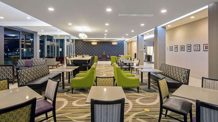 La Quinta Inn & Suites Cedar City Lobby