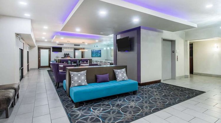 La Quinta Inn & Suites Fairborn Lobby