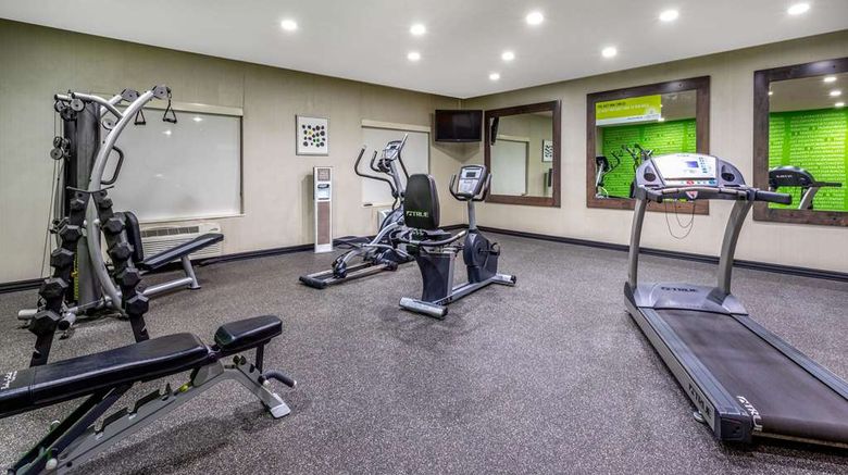 <b>La Quinta Inn & Suites Hopkinsville Health</b>. Images powered by <a href="https://iceportal.shijigroup.com/" title="IcePortal" target="_blank">IcePortal</a>.