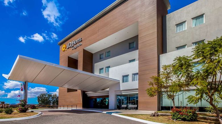 <b>La Quinta by Wyndham Aguascalientes Exterior</b>. Images powered by <a href="https://iceportal.shijigroup.com/" title="IcePortal" target="_blank">IcePortal</a>.