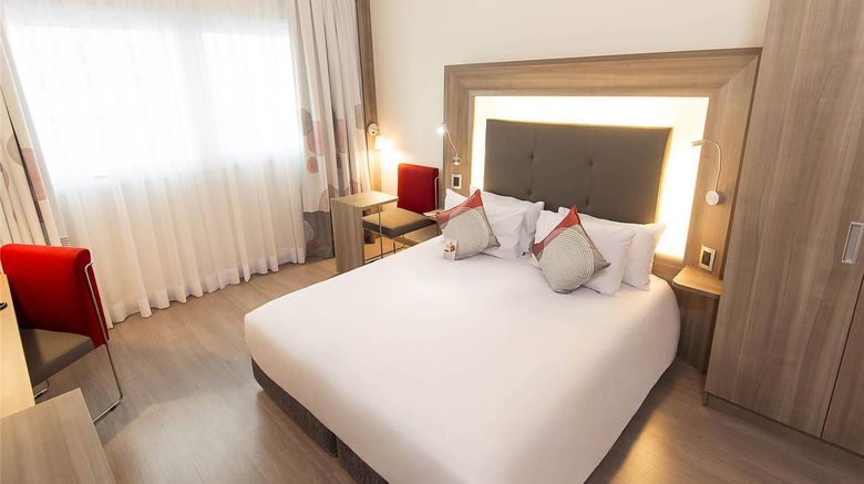 <b>Novotel Santos Room</b>. Images powered by <a href="https://iceportal.shijigroup.com/" title="IcePortal" target="_blank">IcePortal</a>.