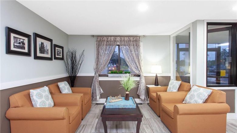 <b>Baymont Inn & Suites Grand Haven Lobby</b>. Images powered by <a href="https://iceportal.shijigroup.com/" title="IcePortal" target="_blank">IcePortal</a>.