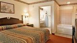 Baymont Inn & Suites Cave City Suite