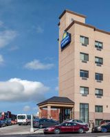 Days Inn & Suites Jamaica JFK Airport