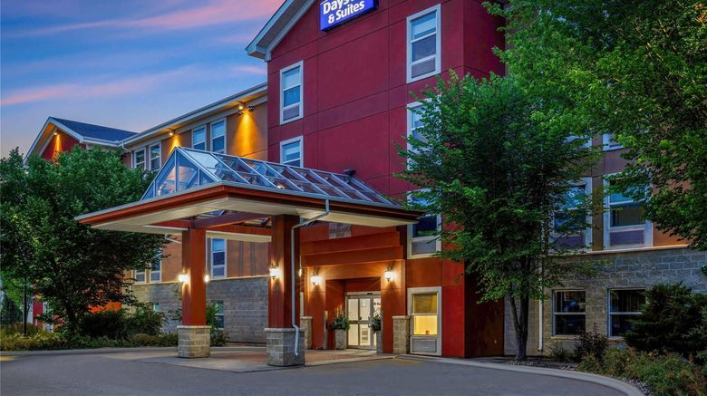 <b>Days Inn & Suites Sherwood Park Exterior</b>. Images powered by <a href="https://iceportal.shijigroup.com/" title="IcePortal" target="_blank">IcePortal</a>.